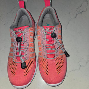 Women's Apex A7200W Breeze Coral & Grey Knit Sneakers US 7